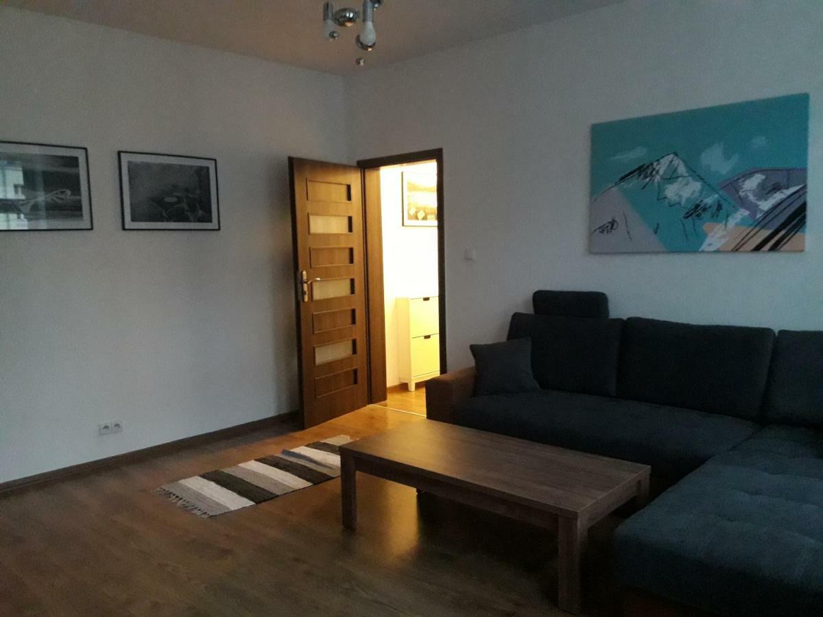Center Apartment *